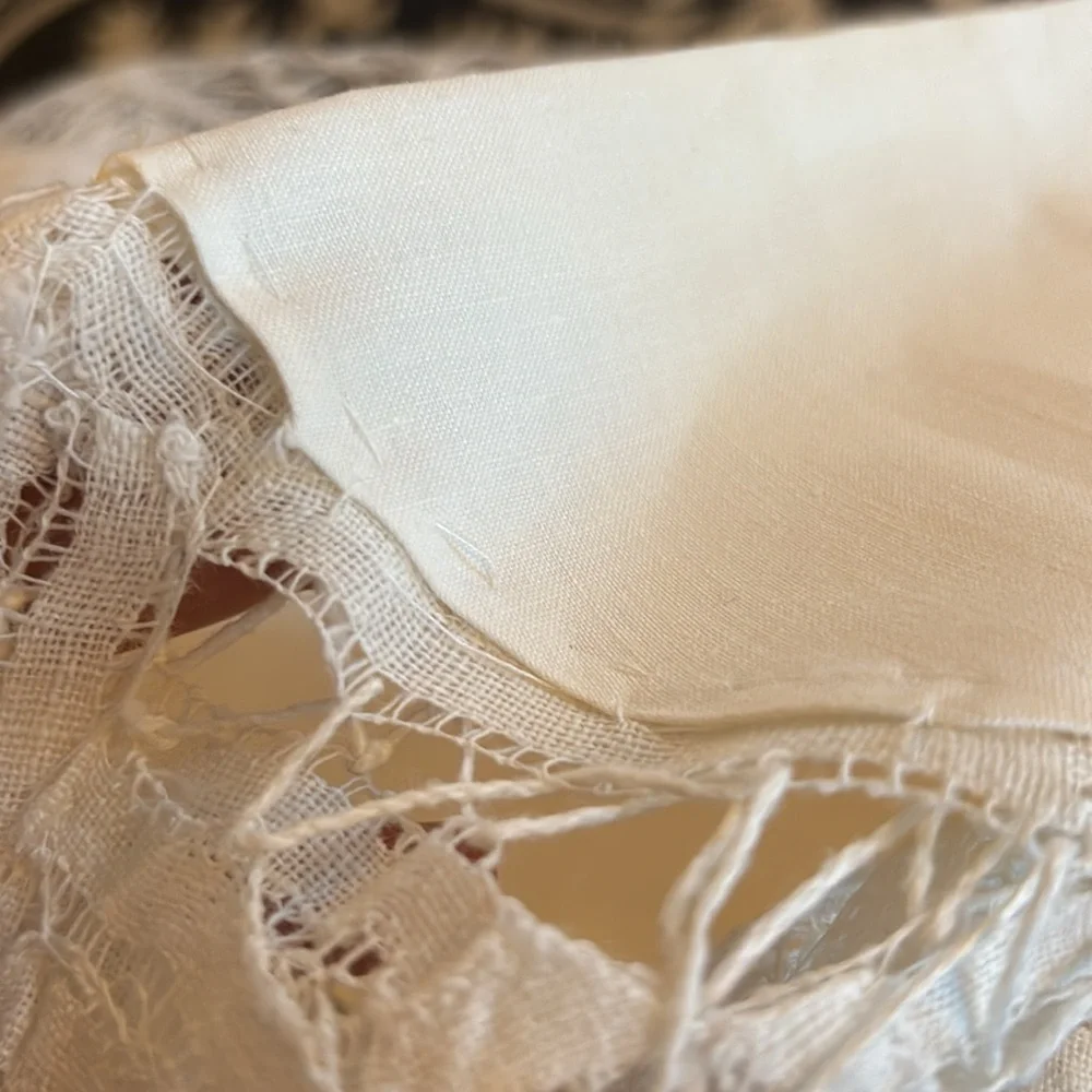 VTG French Lace Crochet Tablecloth Topper White Round 67” Vintage Old World